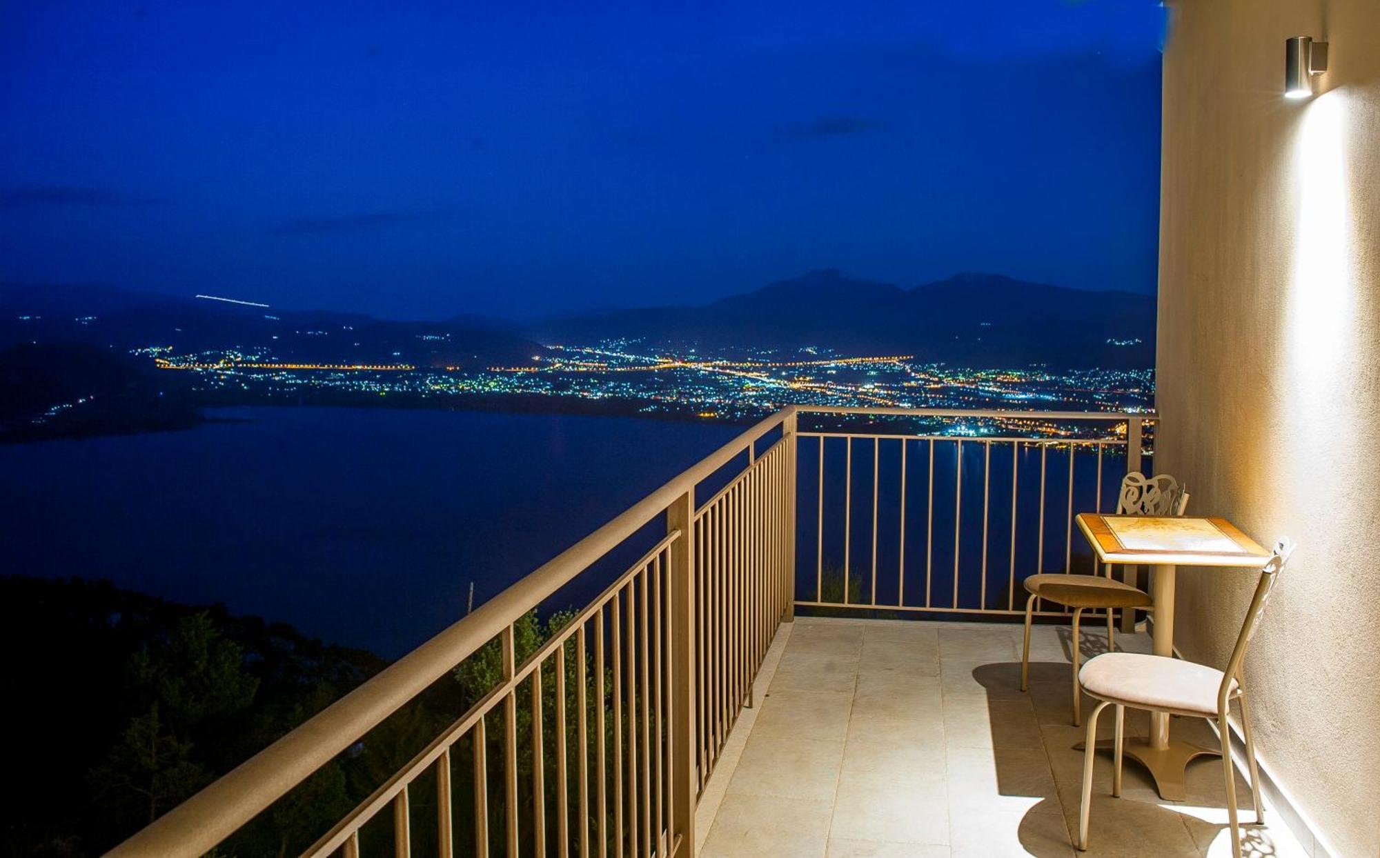 Arktos Hotel Ioannina Exterior photo