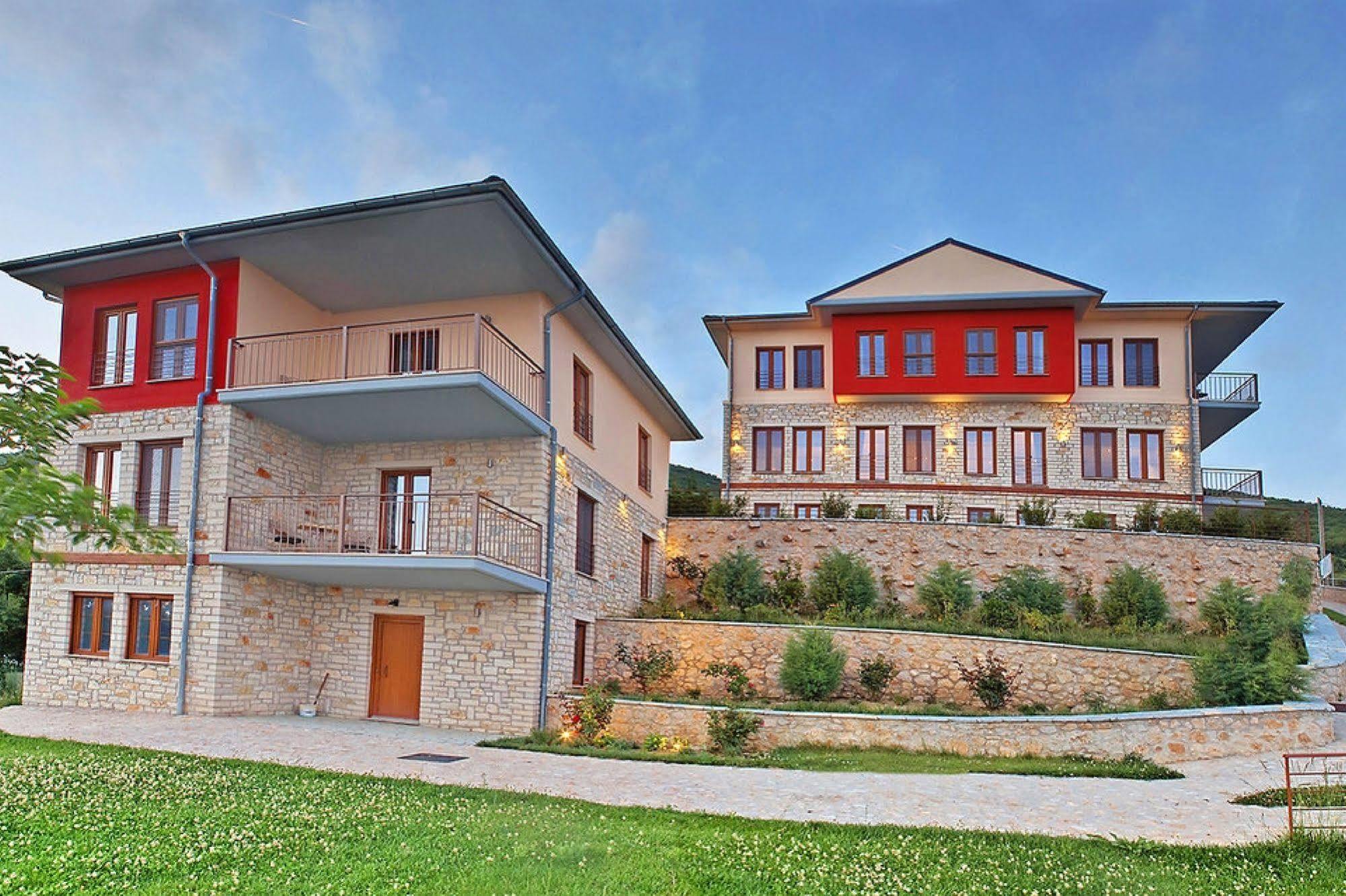 Arktos Hotel Ioannina Exterior photo
